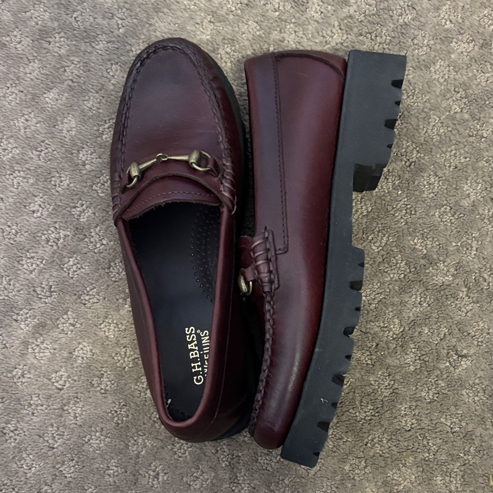 G.H. Bass & Co. Women's Lianna Bit Super Lug Weejuns Loafers- Burgundy/ 5.5